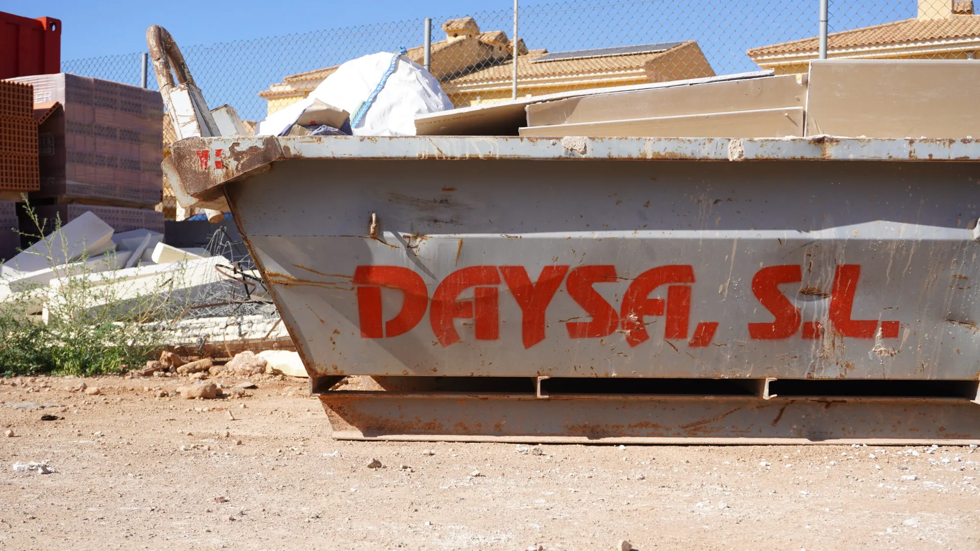 Contenedor rotulado Daysa S.L.